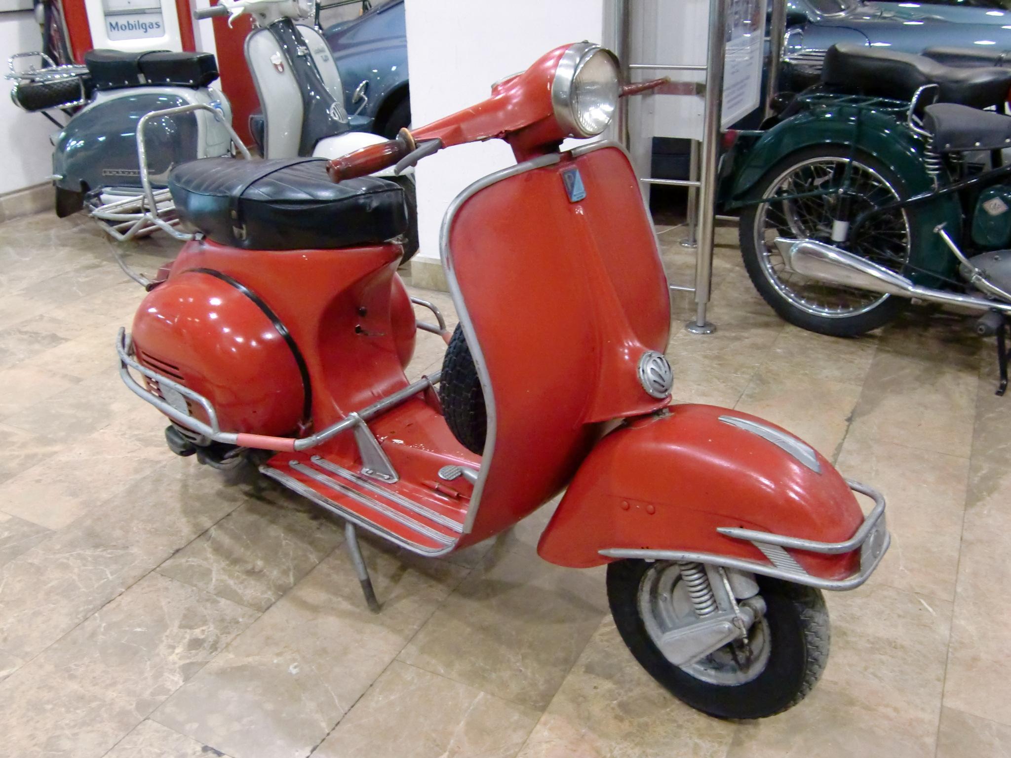 Antequera Classic  VESPA 125 L  1965